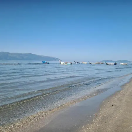 Beachfront With Hotel Facilities Vlore Exterior photo